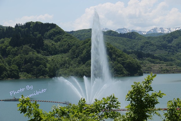 月山ダムの大噴水