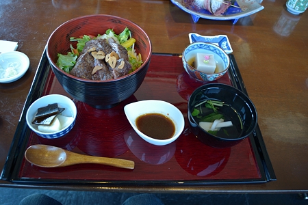 小田原牛ステーキ丼