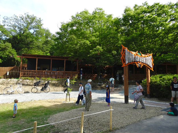 大高緑地に「ディノアドベンチャー名古屋」がプレオープン! - 1:コース入口にある施設
