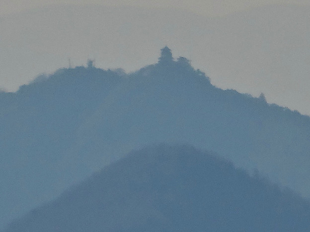 犬山城から見た金華山と岐阜城 - 12