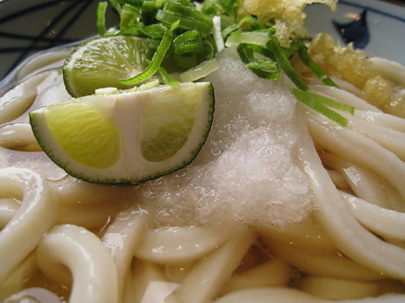 丸亀製麺所　すだちうどん（並）330円
