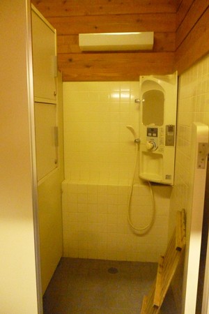 20150529_045Shower