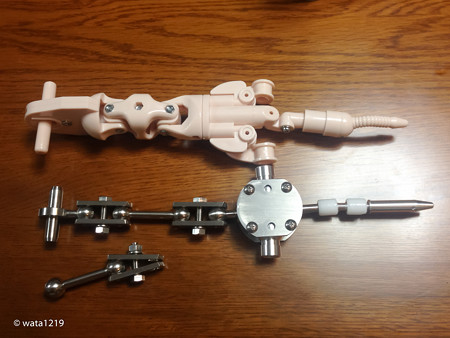 ロックオン製の金属フレーム1
