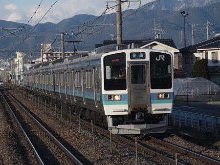 211系普通篠ノ井線平田駅02