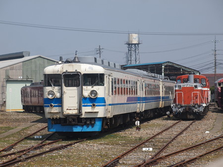 475系 松任工場04