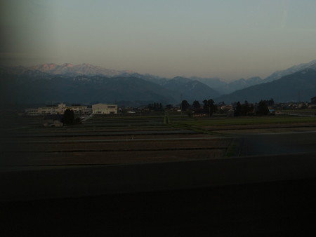 新幹線から眺める立山連峰01