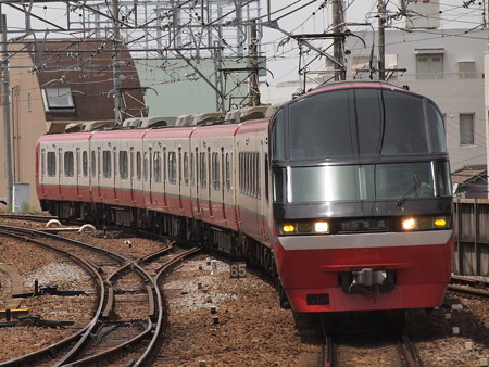 名鉄1000系特急 名古屋本線東岡崎駅02
