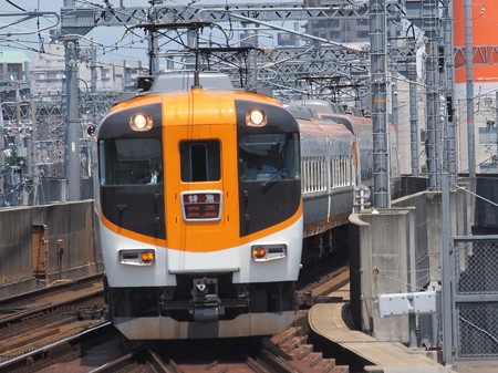 近鉄12400系回送 近鉄名古屋線八田駅01