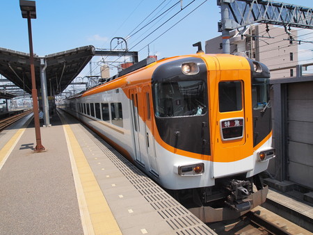 近鉄124000系回送 近鉄名古屋線八田駅04