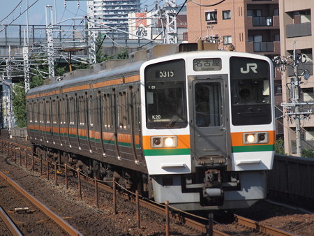 211系普通 中央本線鶴舞駅