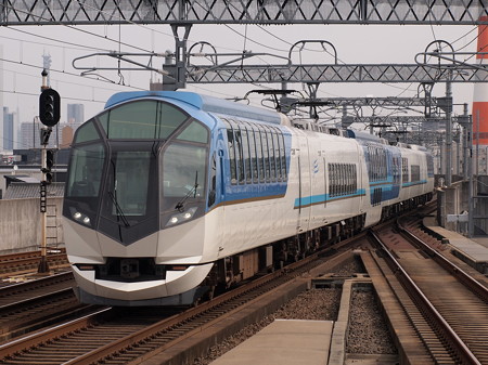 近鉄50000系しまかぜ 近鉄名古屋線八田駅01