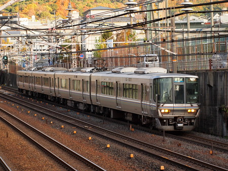 223系普通 東海道本線山科~京都02