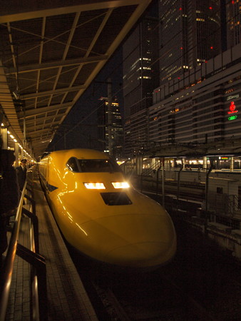 ドクターイエロー 東海道新幹線名古屋駅03