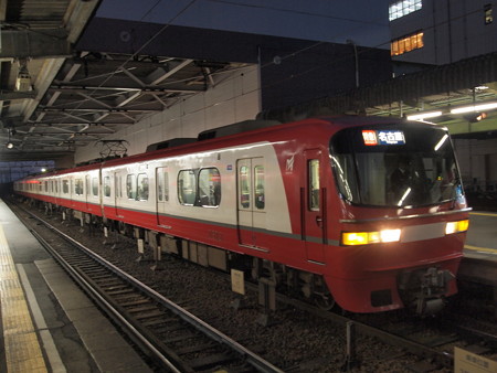 名鉄1000系特急 名鉄名古屋本線神宮前駅03