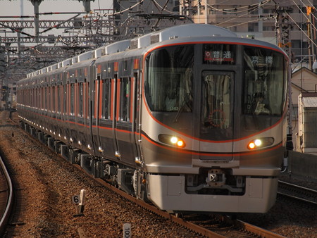 323系普通 大阪環状線野田駅02