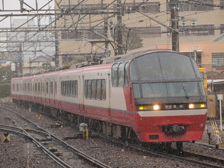 名鉄1000系特急 名鉄名古屋本線神宮前駅01