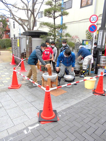 道すがら_餅つき