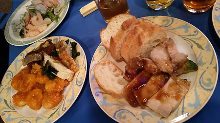 エビチリとか・・・。