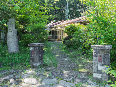 奇石博物館 あじろ木苑