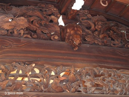 九山新之丞の子息、九山新太郎作 瀧尾神社本殿 彫り物 PC110805