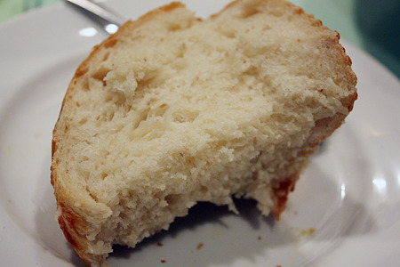 20110324_ビストロ ぺるしぃ 美味しいパン