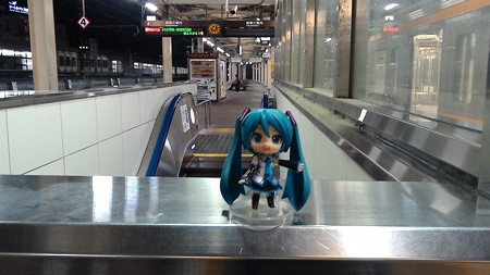 約25分遅れてようやく浜松駅に到着しました。 ミク:「お疲れ様でし...