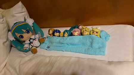 今回は荷物が少なめなので、ぬいぐるみポックルミクさんも連れてこれ...