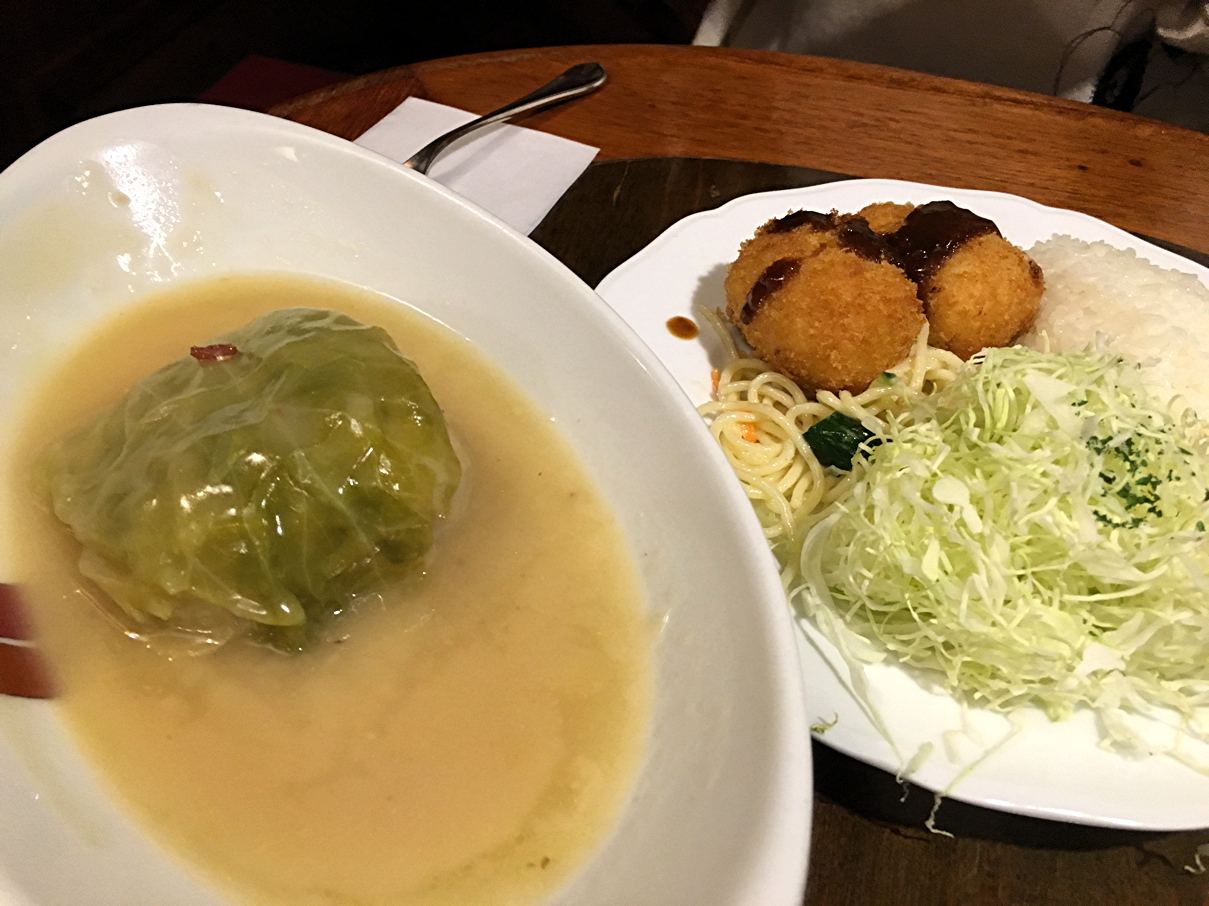 ロールキャベツとコロッケ