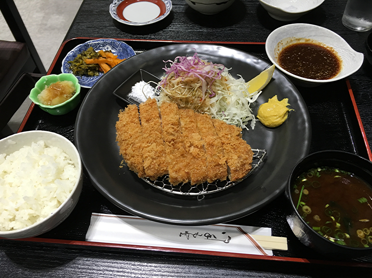 ロースカツ膳