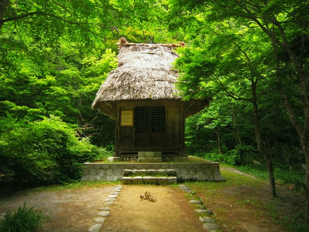 鳩谷八幡神社