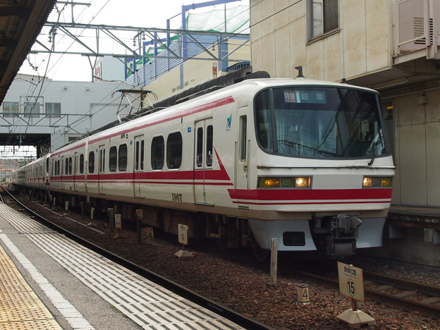 東岡崎駅