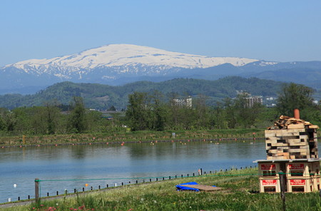 月山