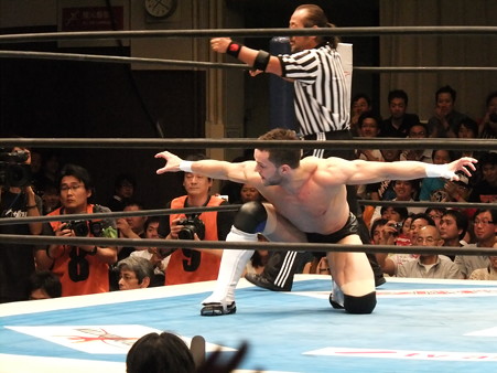 新日本プロレス BEST OF THE SUPER Jr.XIX 準決勝戦 Aブロック2位 プリンス・デヴィット vs Bブロック1位 ロウ・キー (2)