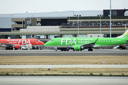 県営名古屋空港に集うフジドリームエアラインズ IMG_3239_2