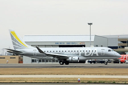 フジドリームエアラインズ10号機 シルバー JA10FJ IMG_3229_2