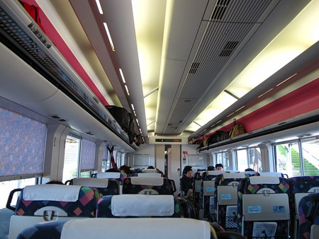 E257系特急あづさ3号車内2