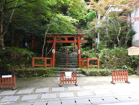 貴船神社 本宮01