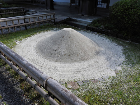 鞍馬寺30 魔王尊の乗物「天車」