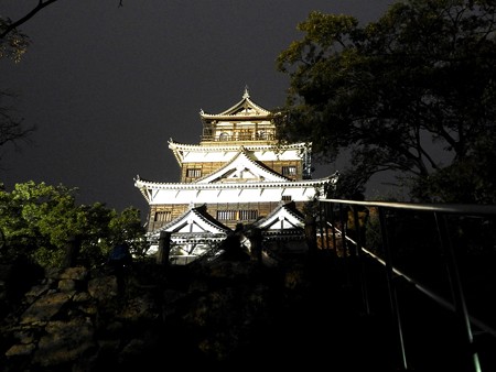 広島城ライトアップ09