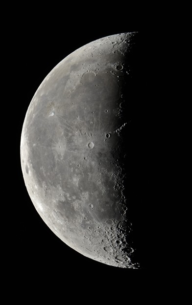 moon_16-0826-0326
