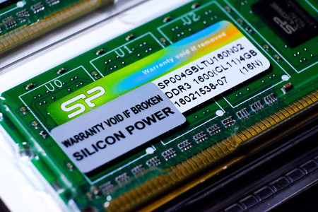 2016.08.09　机　DDR3 1600 PC3-12800 4GB×2枚
