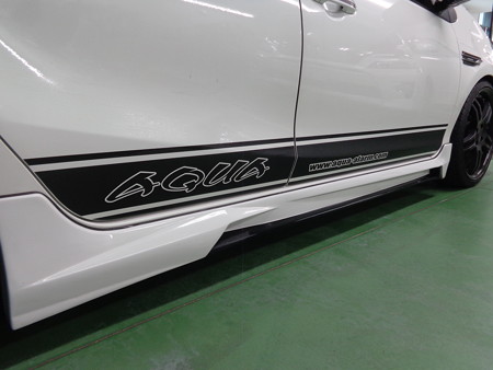 トヨタＡＱＵＡ　サイドデカール２