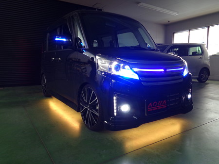 スペーシア　福井県　アンダーネオン取付４