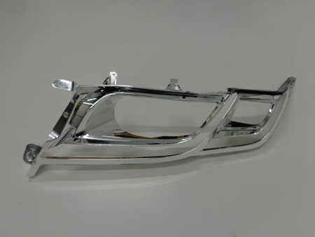 アルファード３０　ヘッドライトインナーブラックアウト　塗装前２