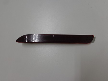 ハリアー６０系　リアバンパーリフレクター　スモークフィルム施工後