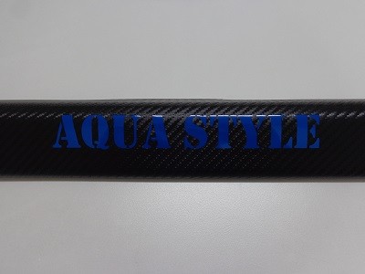 トヨタＡＱＵＡ　傷防止シート　ステップパネル４点　貼り込み後　ロゴ有り - コピー