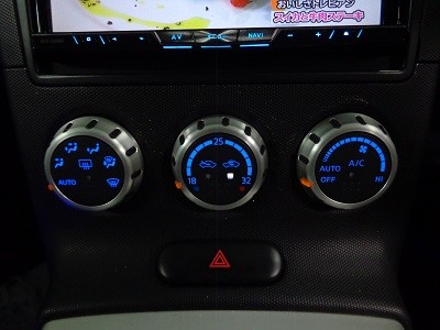 フェアレディＺ３３　愛知県　車内ＬＥＤ打ち替え　エアコンパネル