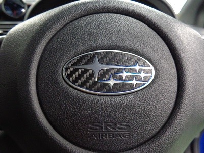 ＷＲＸ　ＳＴＩ　ＶＡＢ　ステアリングエンブレムカーボンシート加工