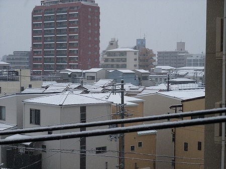 窓を開けると雪景色!