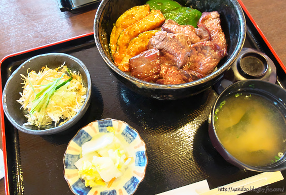 ステーキ丼 P2040003